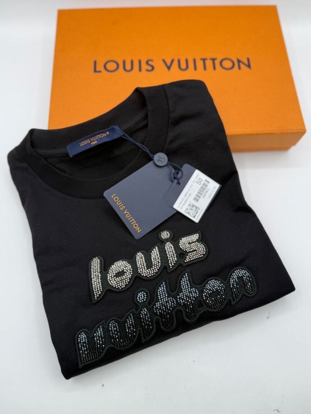 Louis Vuitton Men’s Ombré Jewel Logo Short-Sleeve T-Shirt –Size Small-Pristine